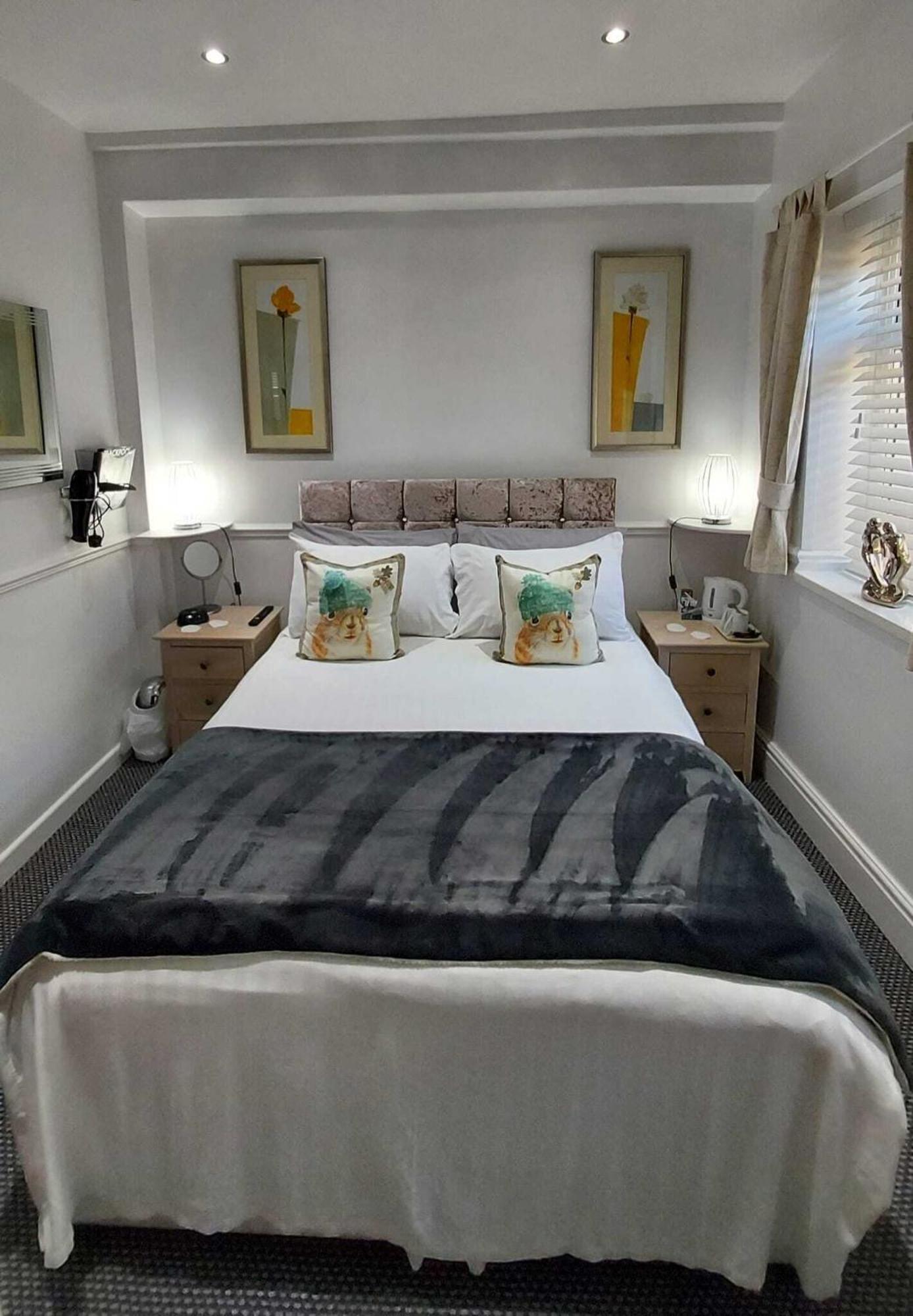 Bed & Breakfast Rockdene 3*