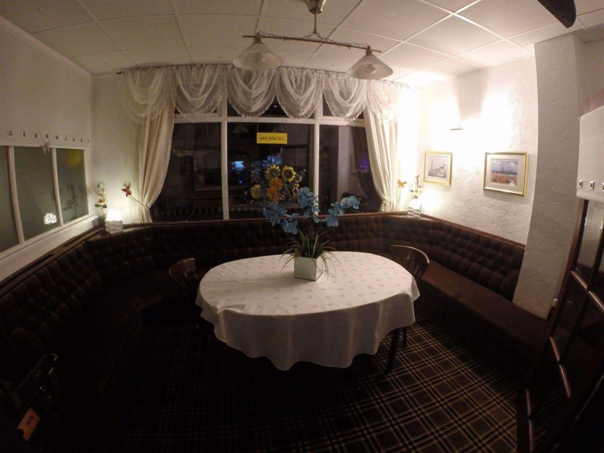 Bed & Breakfast Rockdene 3*