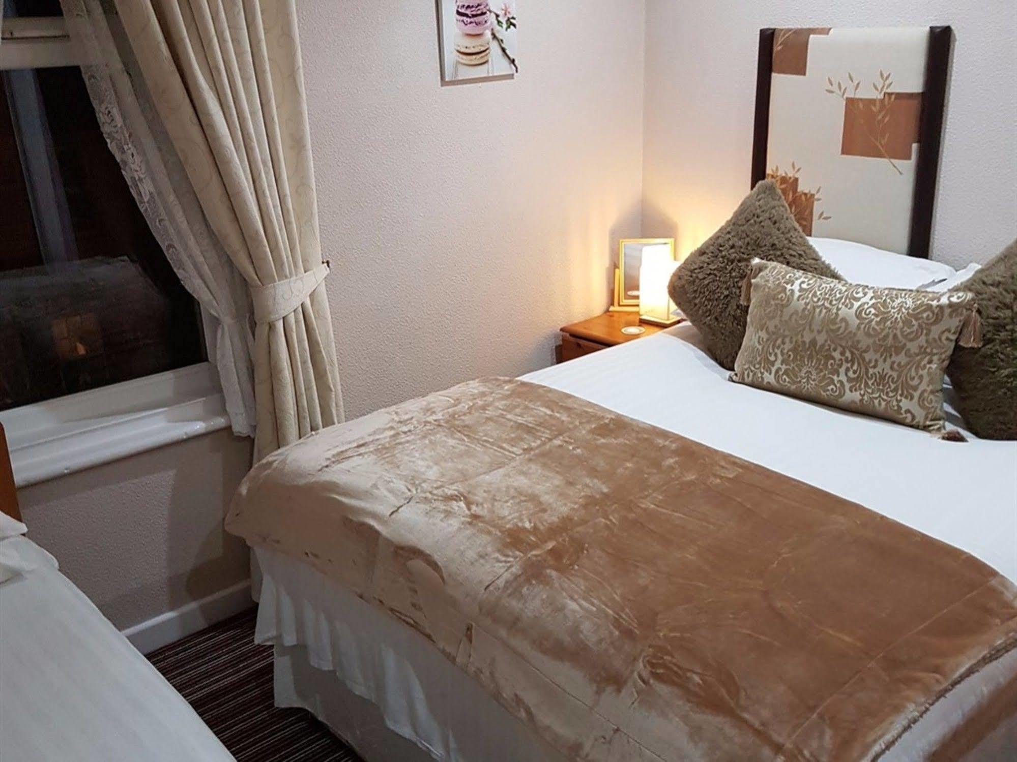 Bed & Breakfast Rockdene 3*